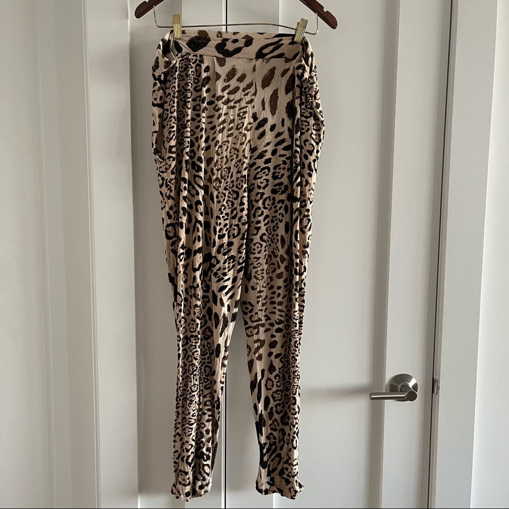 Leopard pull on pants - Picture 5 of 6